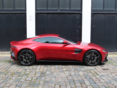 Aston Martin V8 Vantage