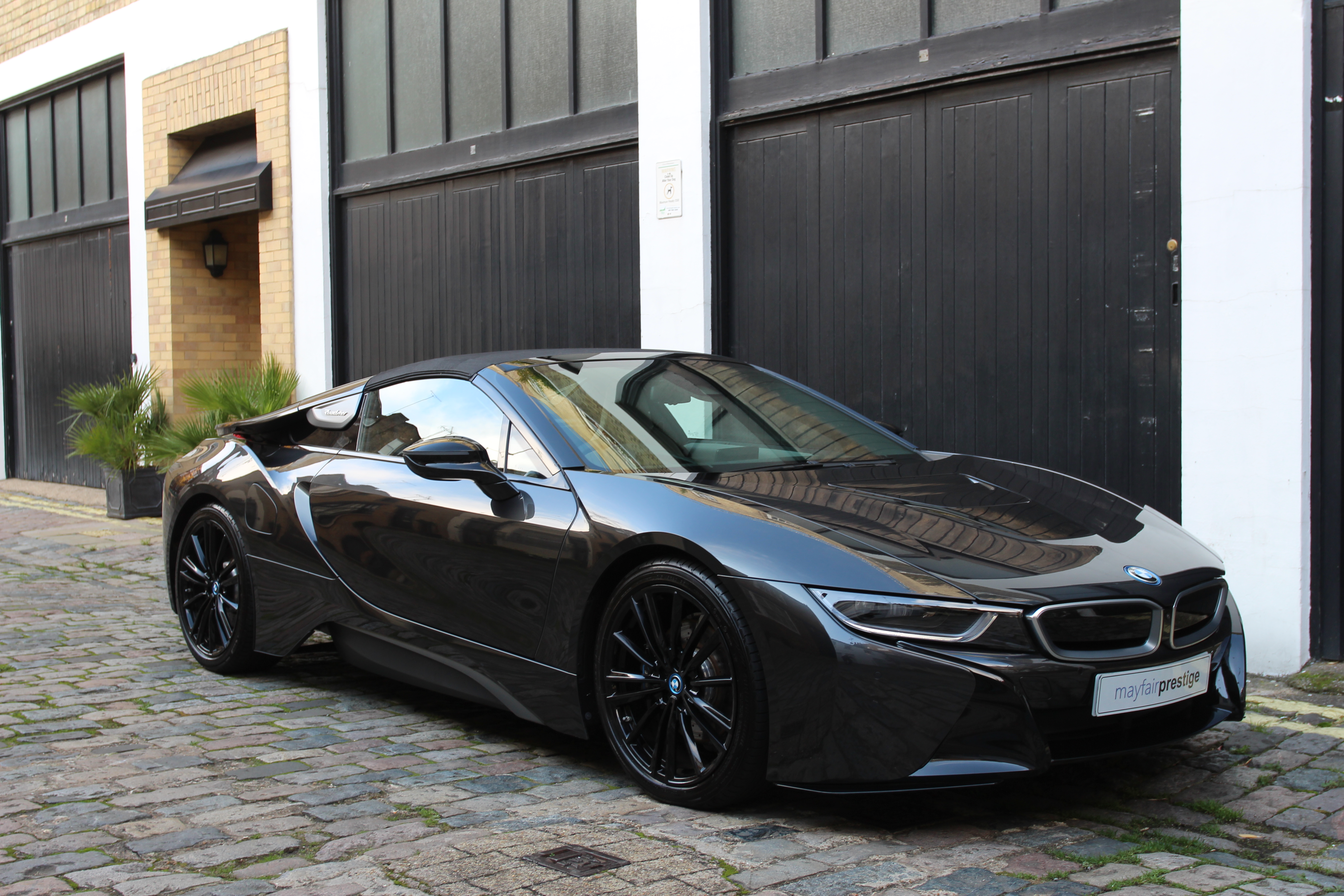 BMW I8 Roadster