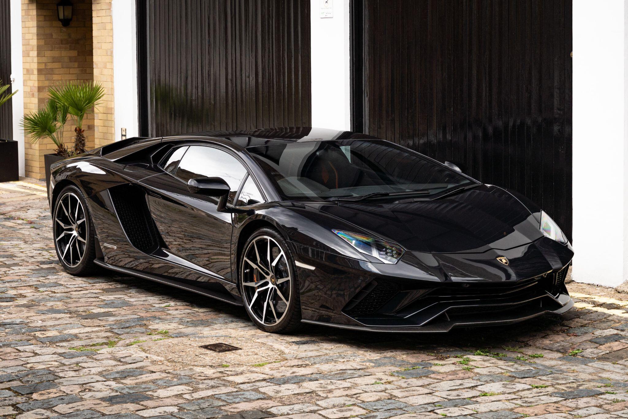 2018 Lamborghini Aventador