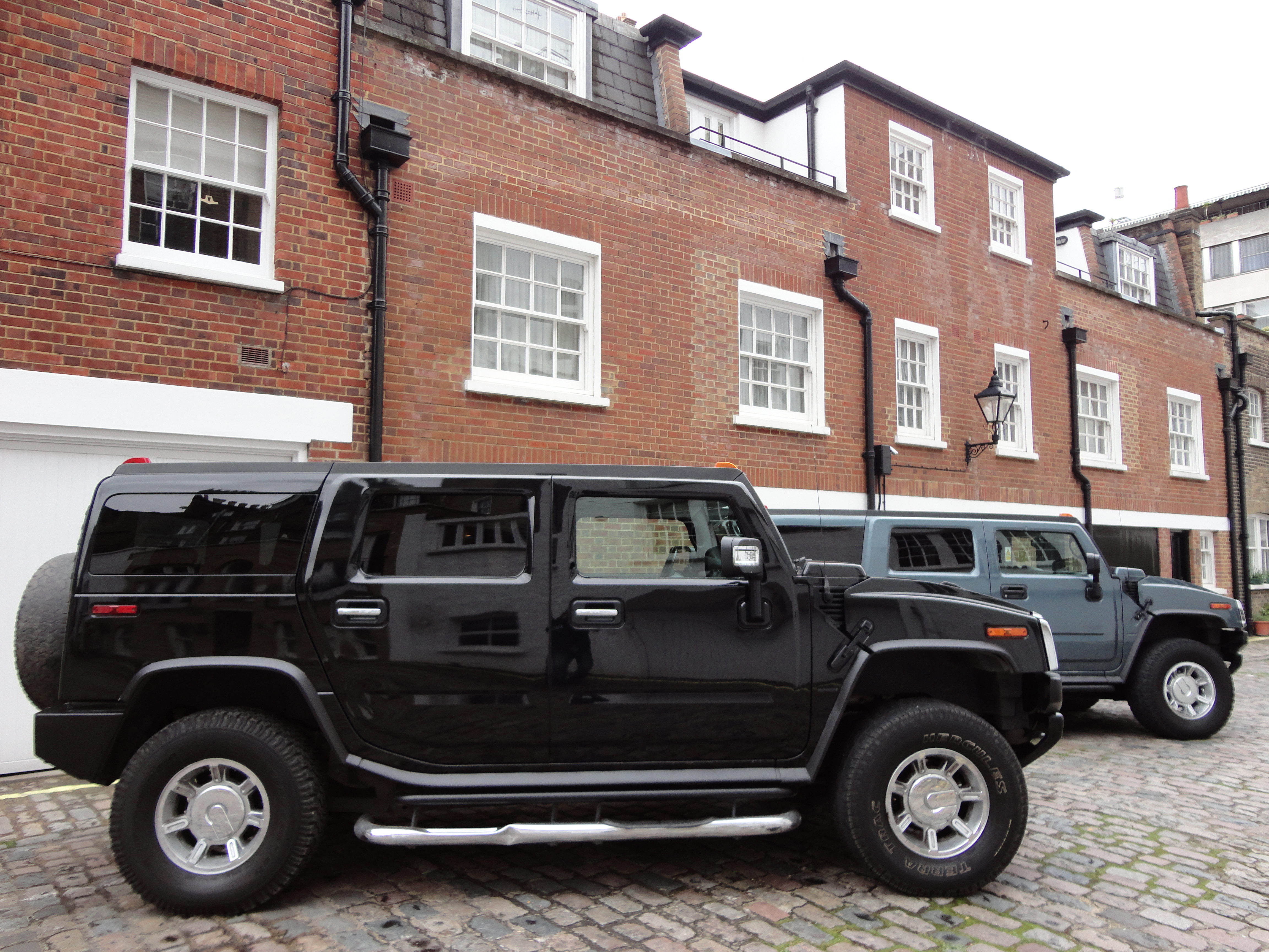 Hummer H2