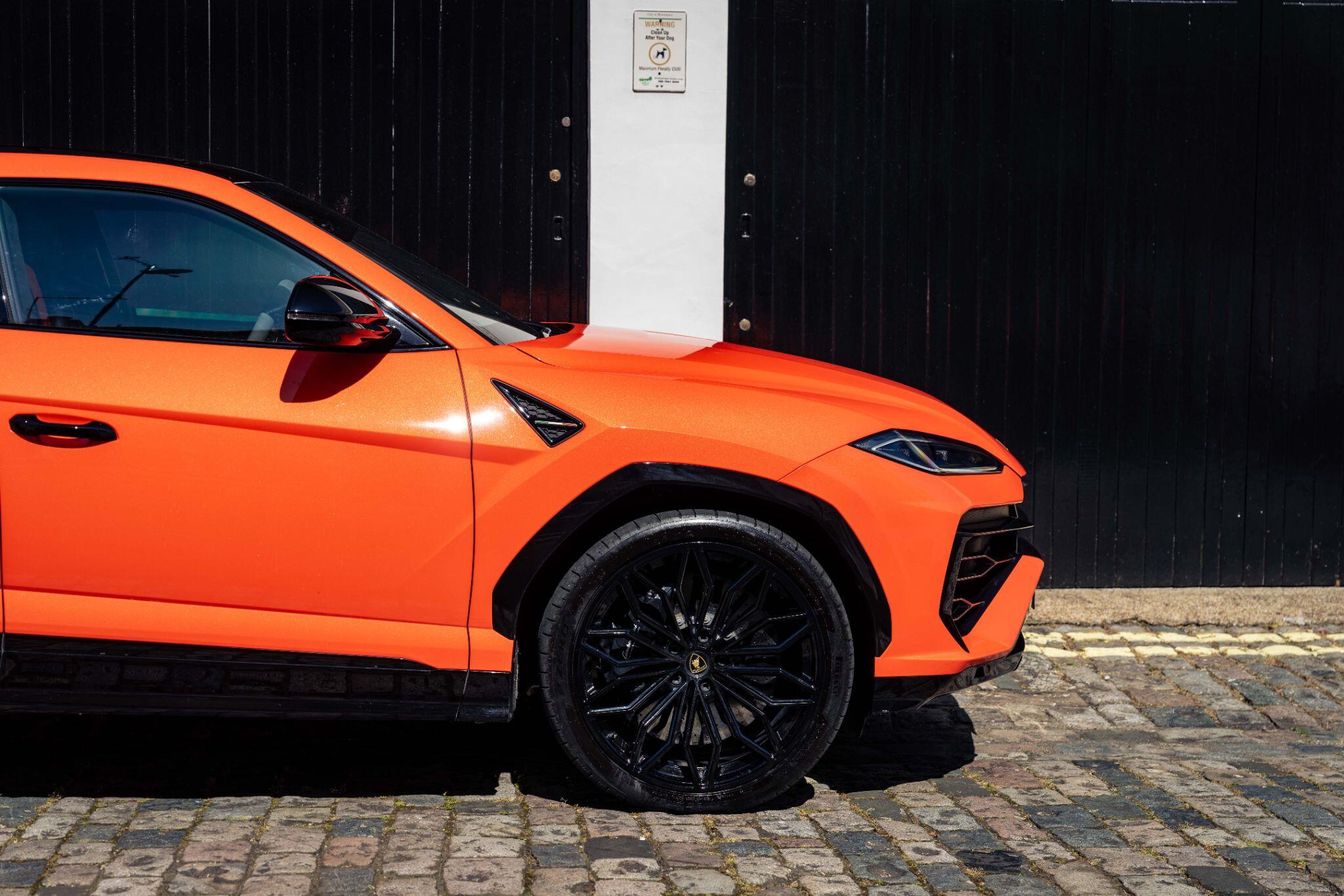 2025 Lamborghini Urus